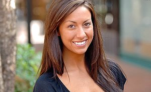 Busy city girl showing her nipples and legs while roaming the streets
